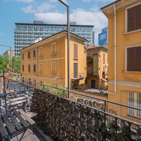 Luxury Apartment In Isola - De Castillia 20-3